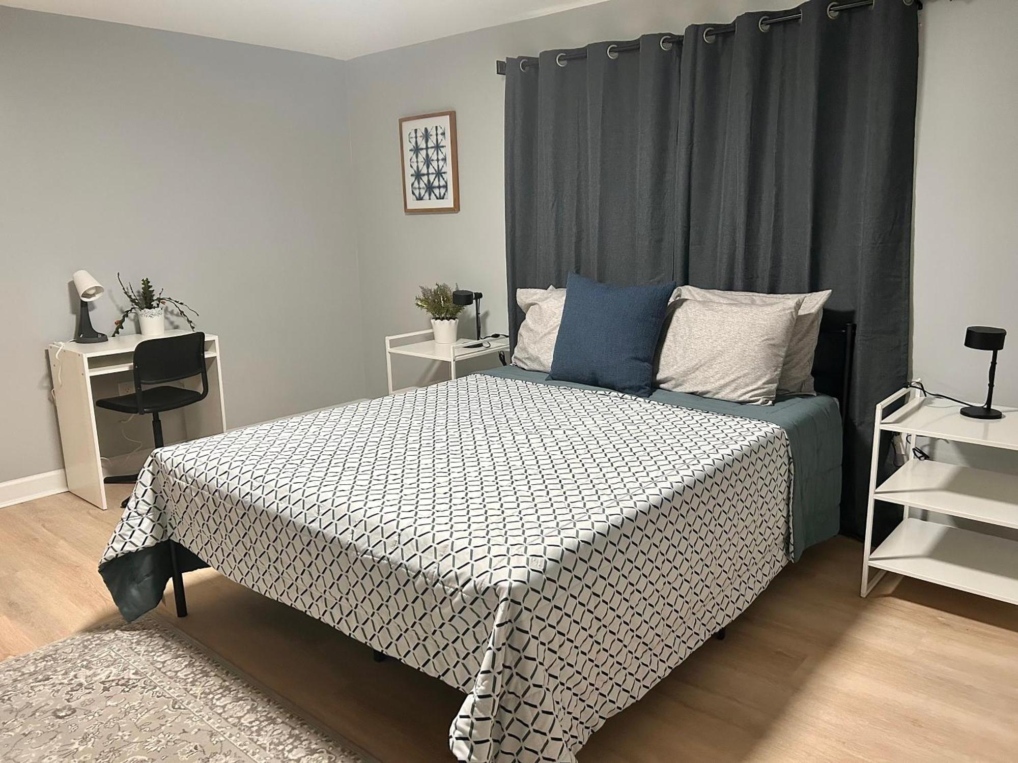 Comfy Lower Lvl Apt With Jetted Tub Near Uptown And Unc Шарлът Екстериор снимка